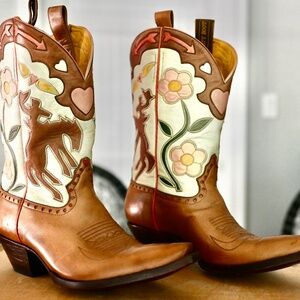 Shoes & Boots